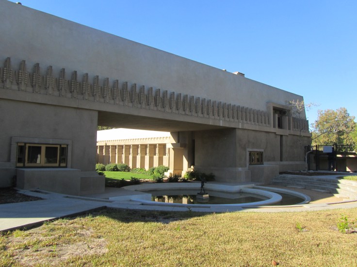 hollyhock_house_rear_elevation