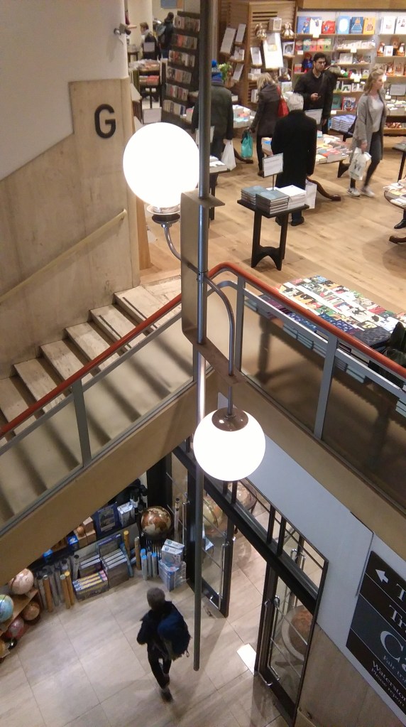 Simpsons floor level detail